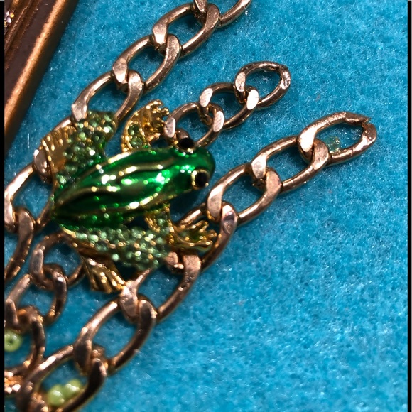 FRAMED JEWELRY ART COLLAGE “AMPHIBIAN WORLD” HANDMADE UNIQUE OOAK GIFT 🎁 - Picture 8 of 12